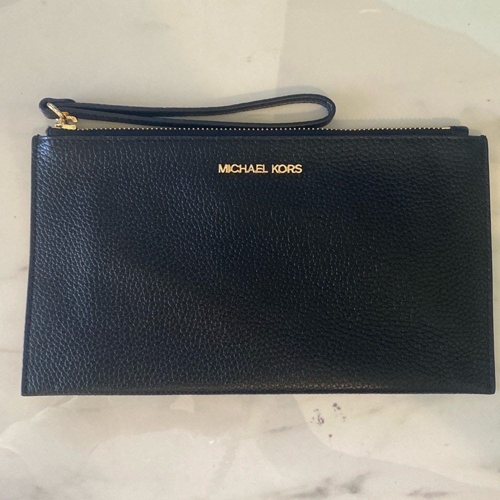Michael Kors Jet Set Travel Large Pebbled Leather Pouch